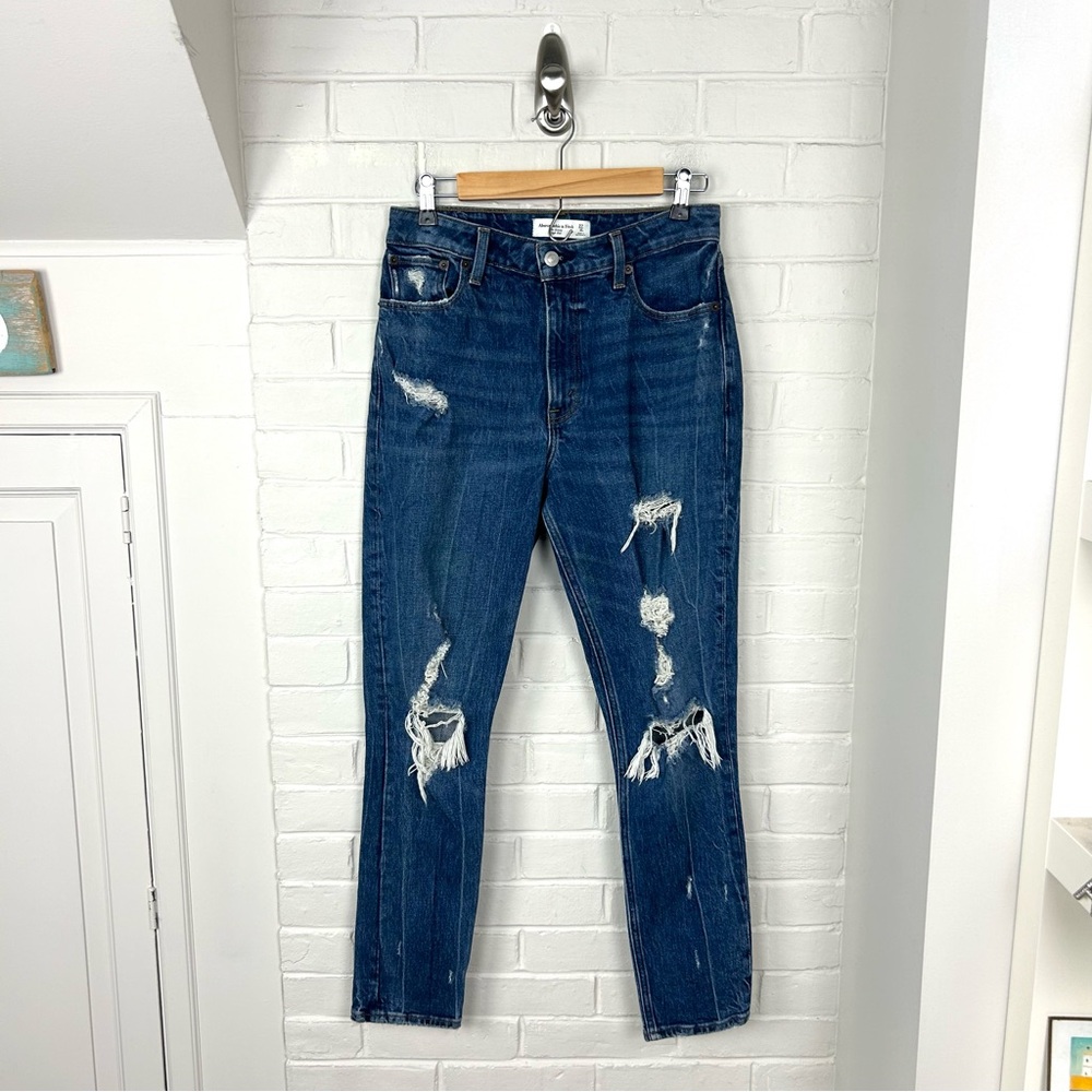 Abercrombie + Fitch The Skinny High Rise Curve Love Distressed Jeans Size 27/4